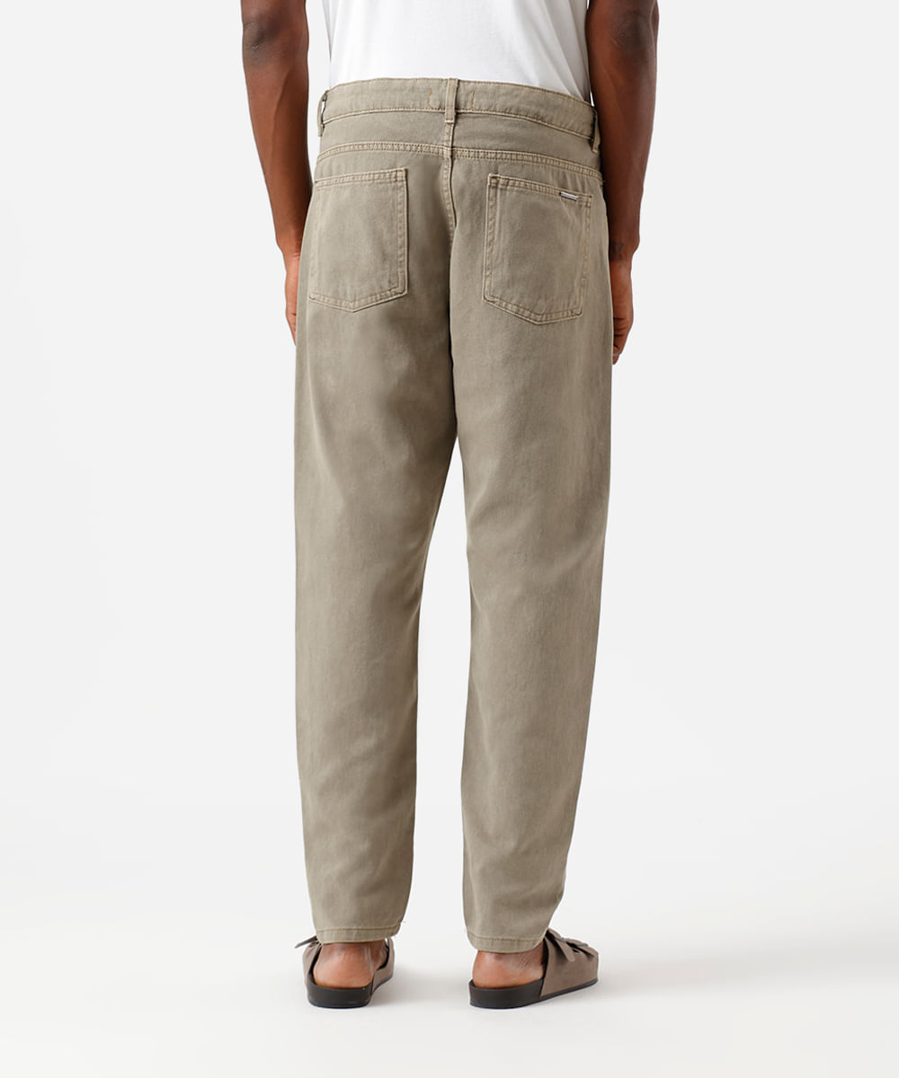calça reta cropped masculina de sarja estonada bege
