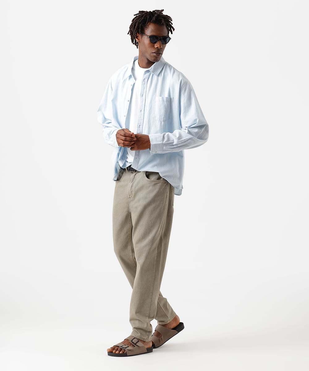 calça reta cropped masculina de sarja estonada bege