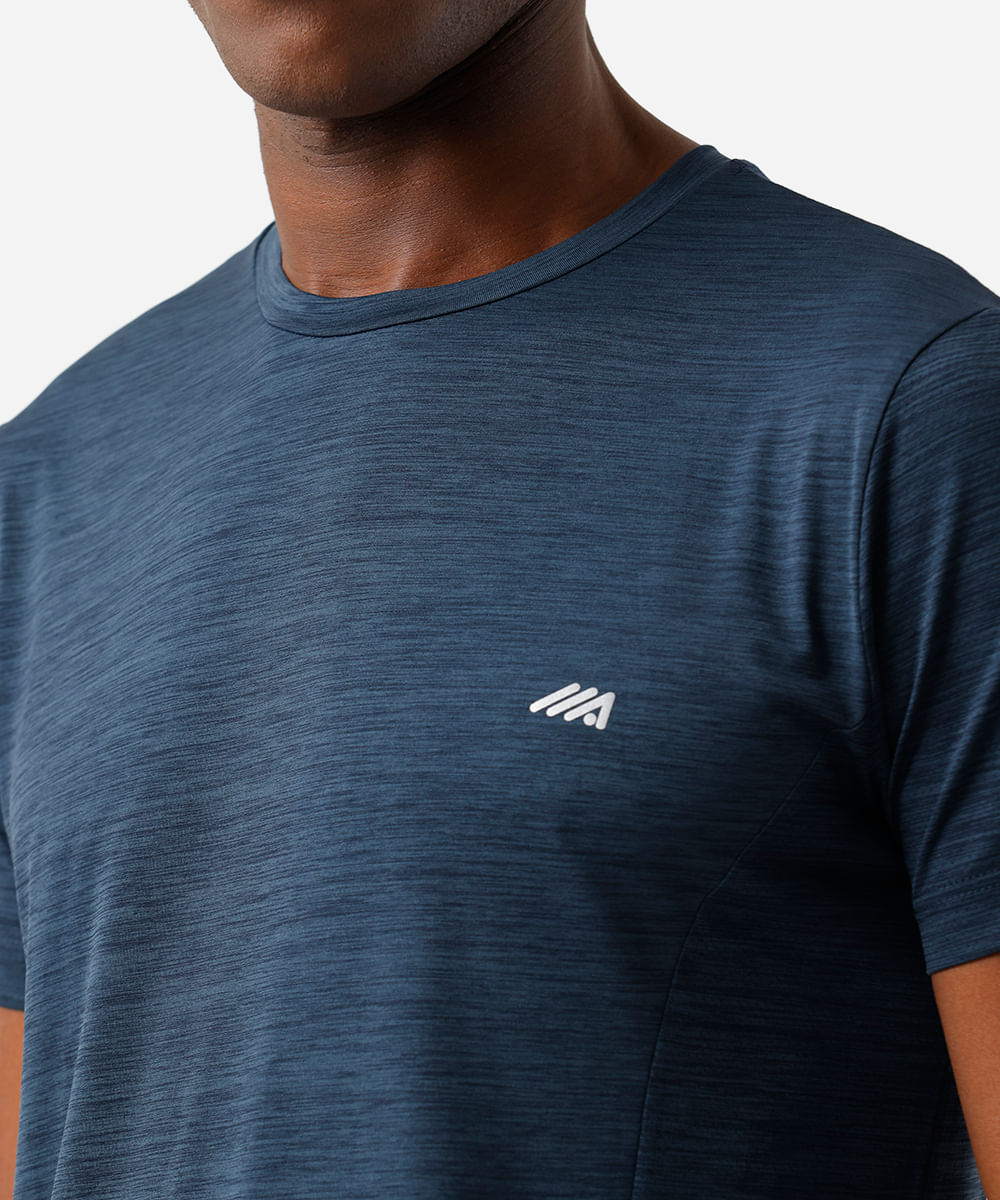 camiseta slim masculina de poliamida com recortes  azul