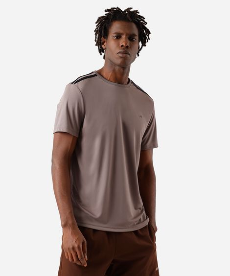 camiseta masculina com listras marrom