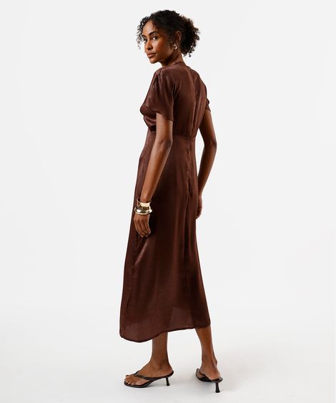 vestido midi feminino decote v com pregas acetinado - marrom
