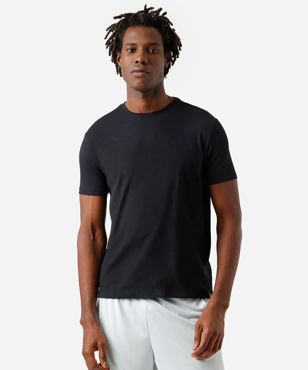 camiseta masculina esportiva básica preta