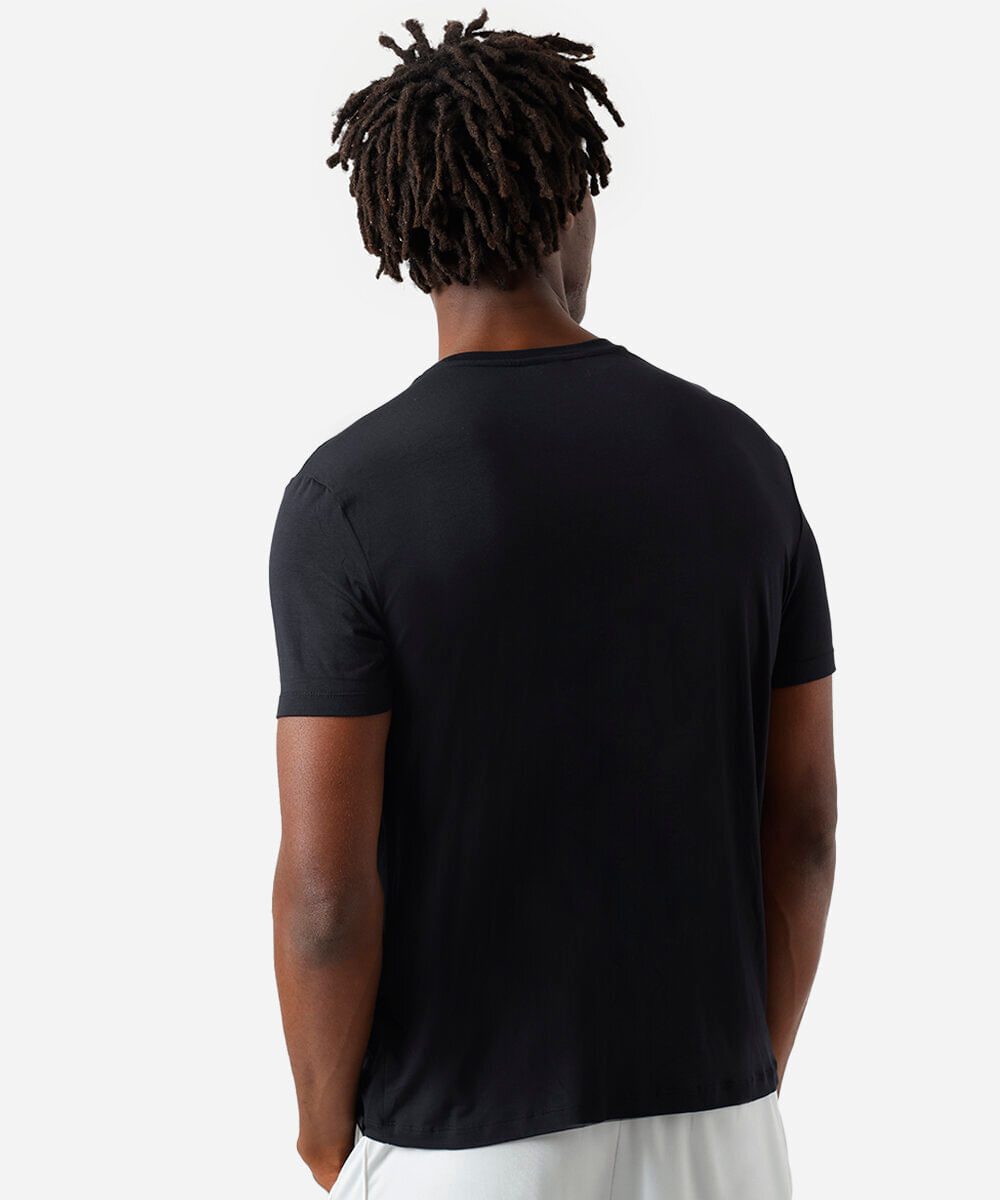camiseta masculina esportiva básica preta