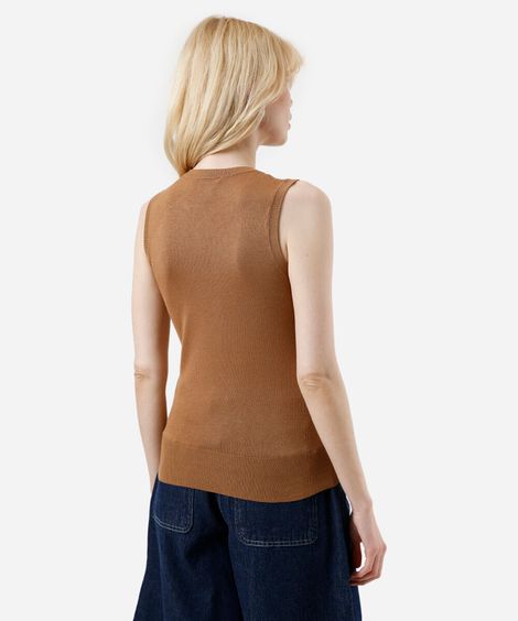 regata feminina de tricot decote redondo marrom