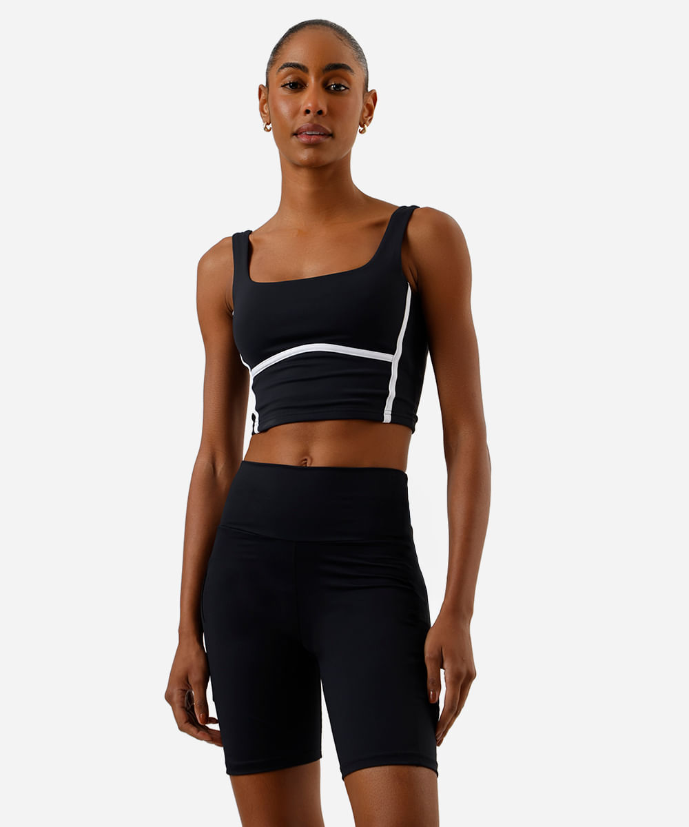 bermuda running feminina esportiva com bolsos e refletivos preta