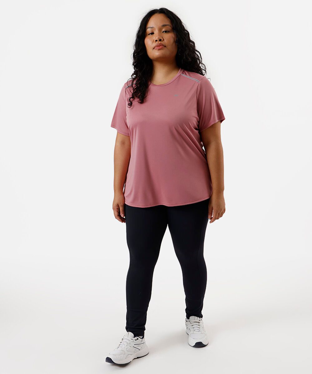 camiseta feminina esportiva com refletivos plus size rosa