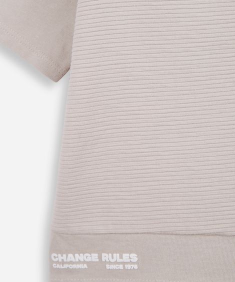 conjunto curto infantil com algodão e recortes texturizados bege