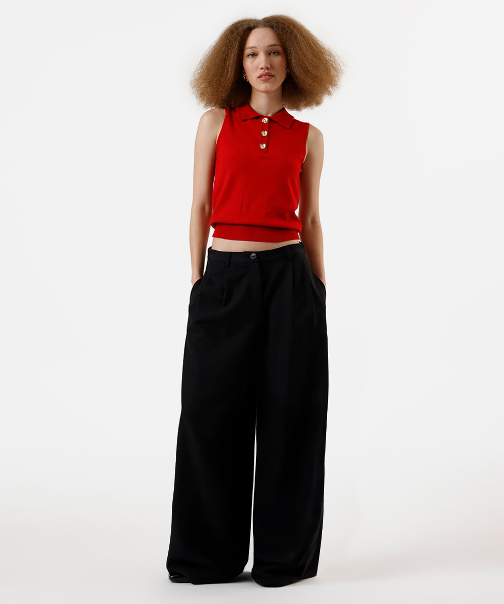 polo feminina de tricot com botões florais vermelha
