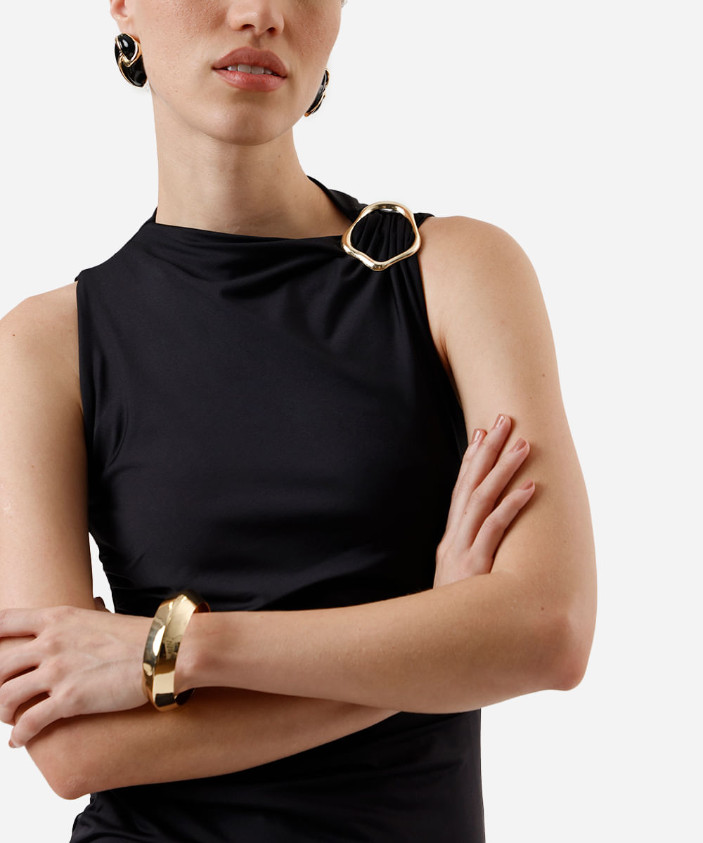 vestido midi feminino franzido com fivela preto