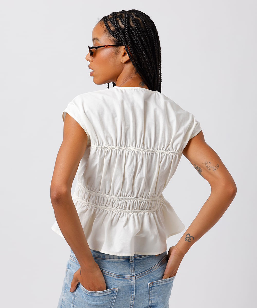 blusa feminina com algodão franzida mindset off white