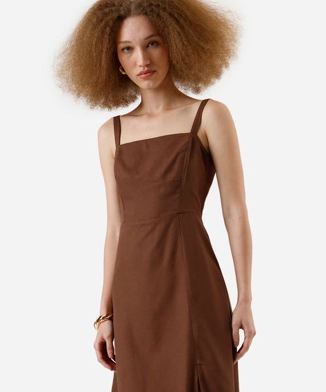 vestido midi feminino com linho e fenda marrom
