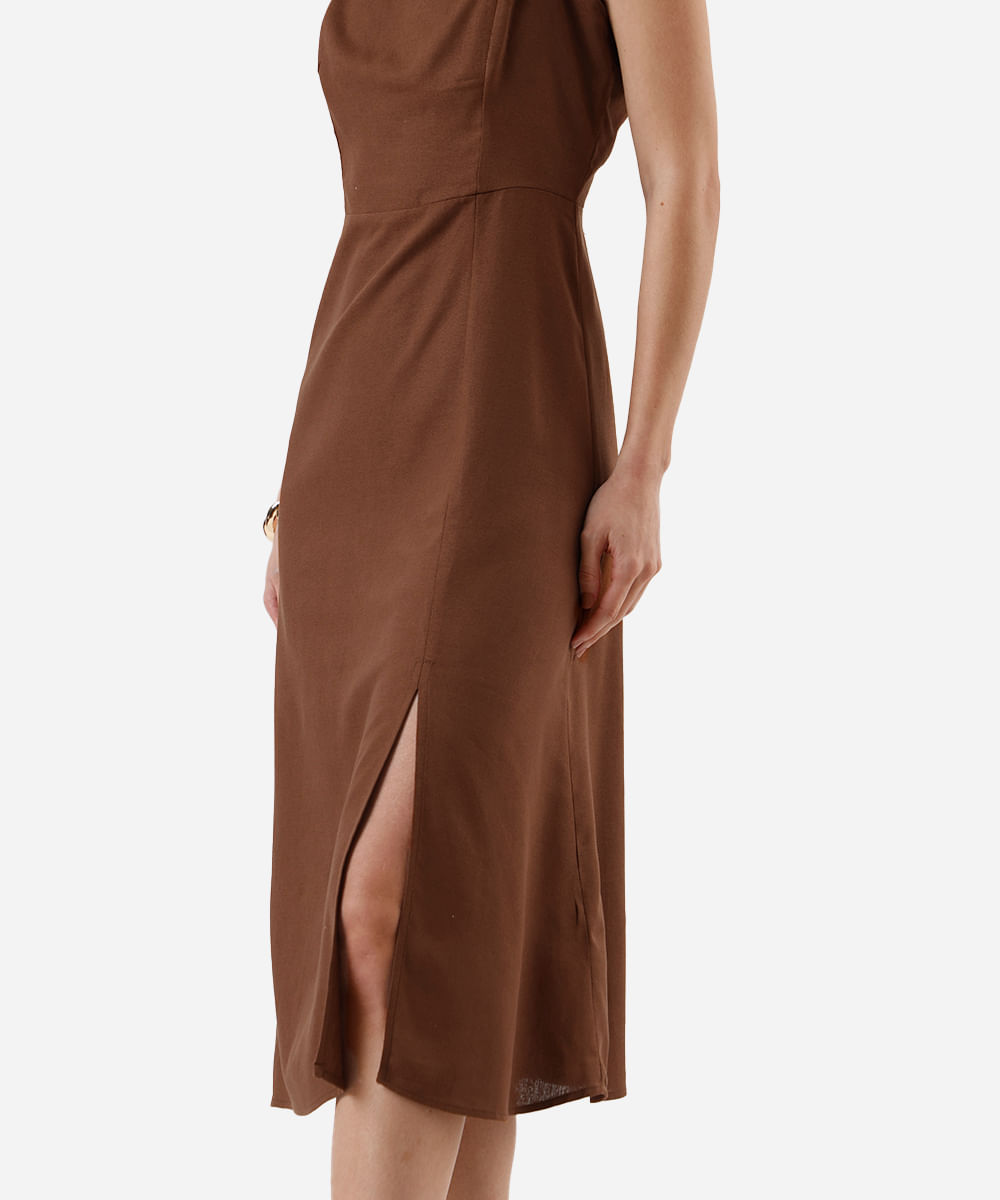 vestido midi feminino com linho e fenda marrom