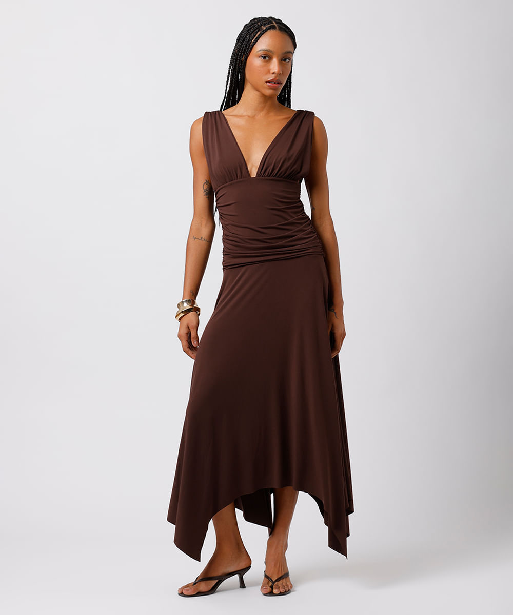 vestido midi feminino decote v franzido assimétrico mindset marrom