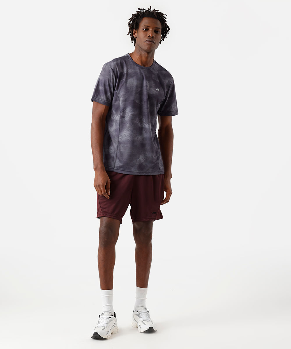camiseta esportiva masculina com recortes estampada cinza