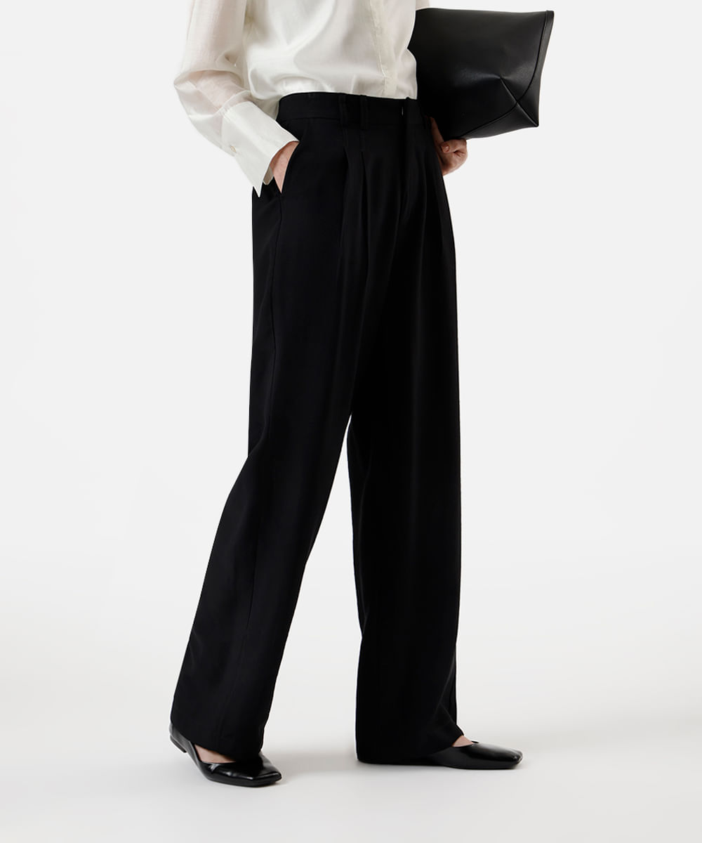 calça de alfaiataria feminina com viscose e pregas preta