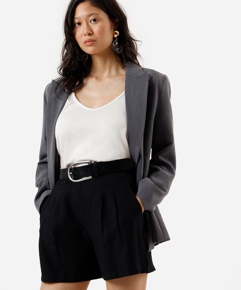 short de alfaiataria feminino com viscose e pregas preto