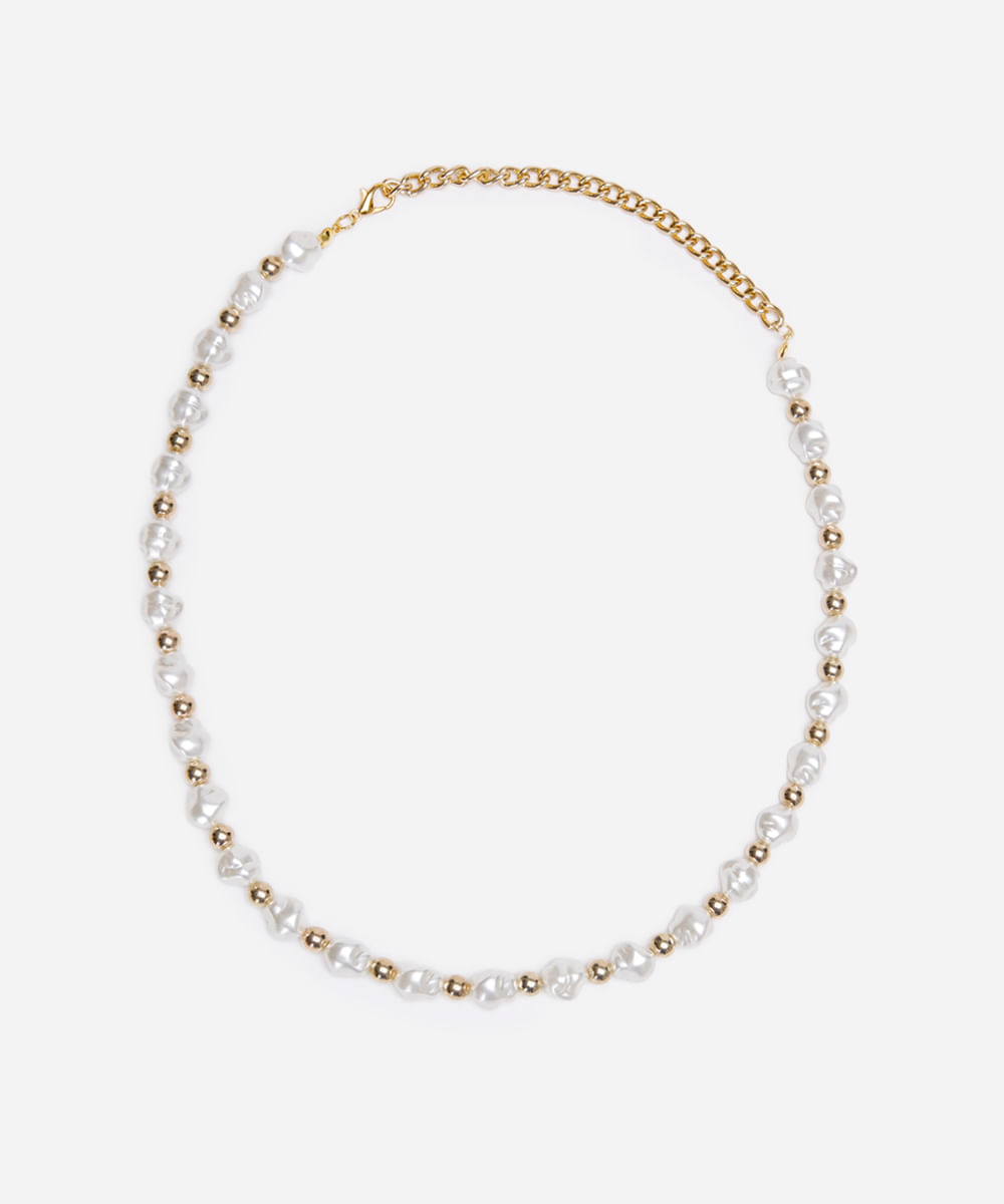 colar de pérolas orgânicas e miçangas dourado
