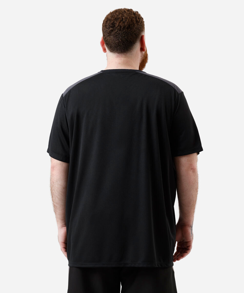camiseta plus size manga curta esportiva preta - cinza