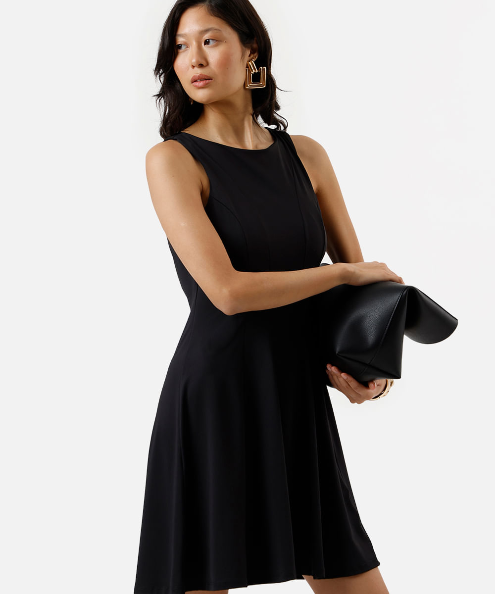 vestido curto evasê feminino decote redondo com recortes preto