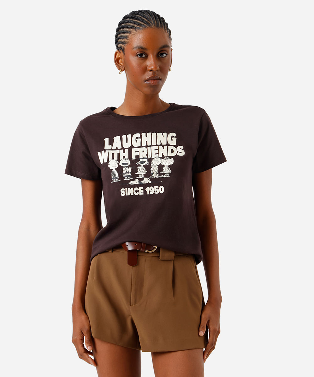 camiseta feminina de algodão snoopy e amigos marrom