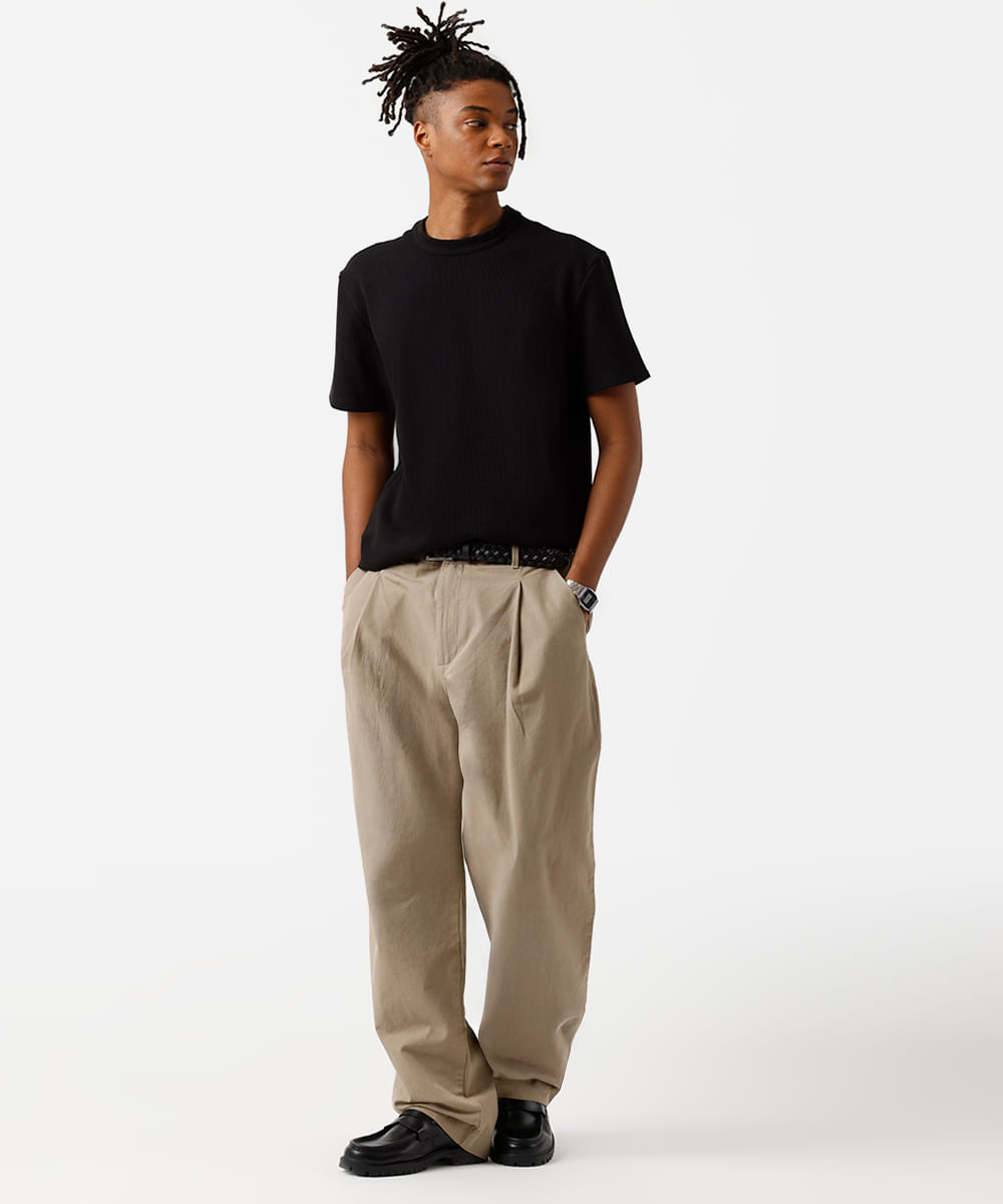 camiseta básica masculina com algodão texturizada preta