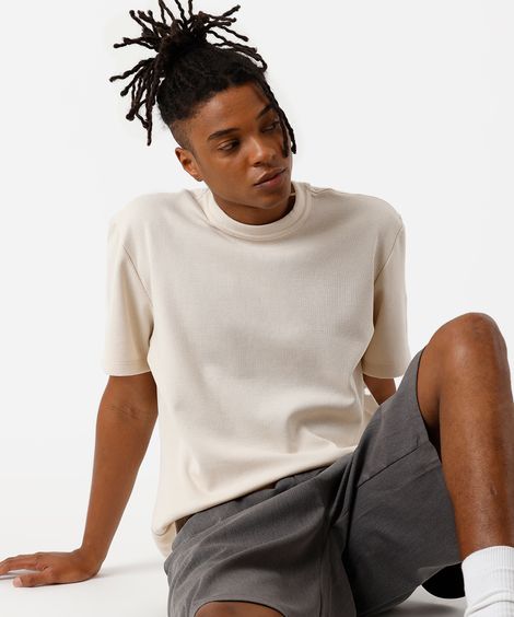 camiseta básica masculina com algodão texturizada bege