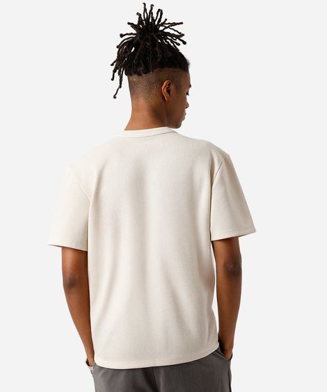 camiseta básica masculina com algodão texturizada bege