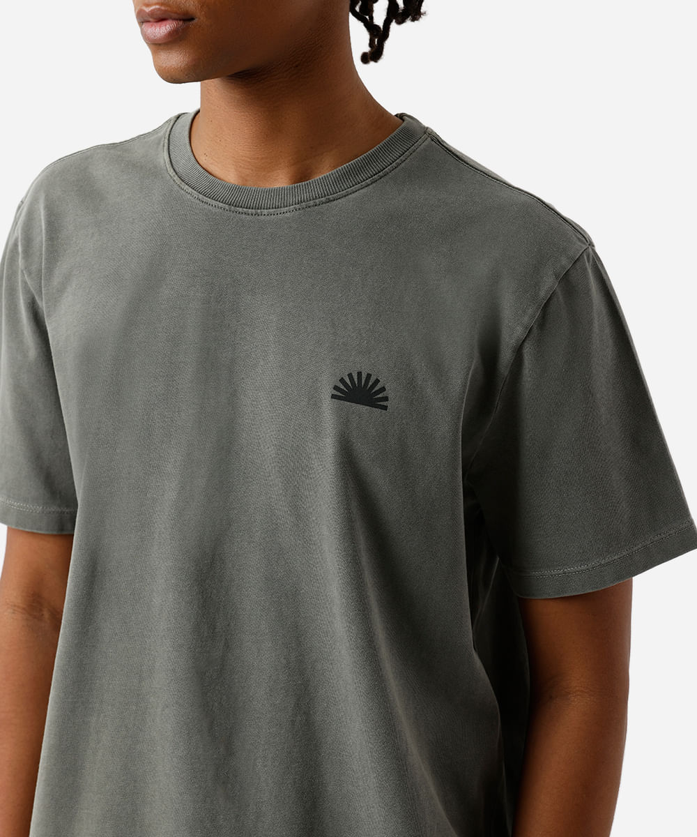 camiseta masculina de algodão estonada estampada verde