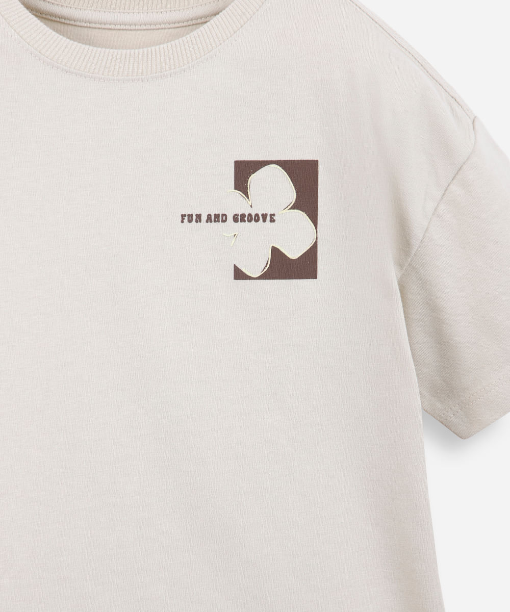 camiseta infantil de algodão trevo bege