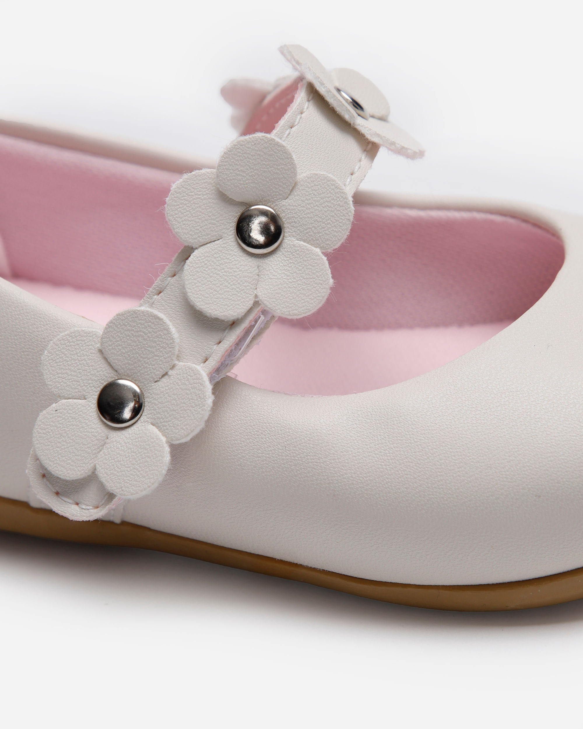 sapatilha bico redondo infantil com flores off white