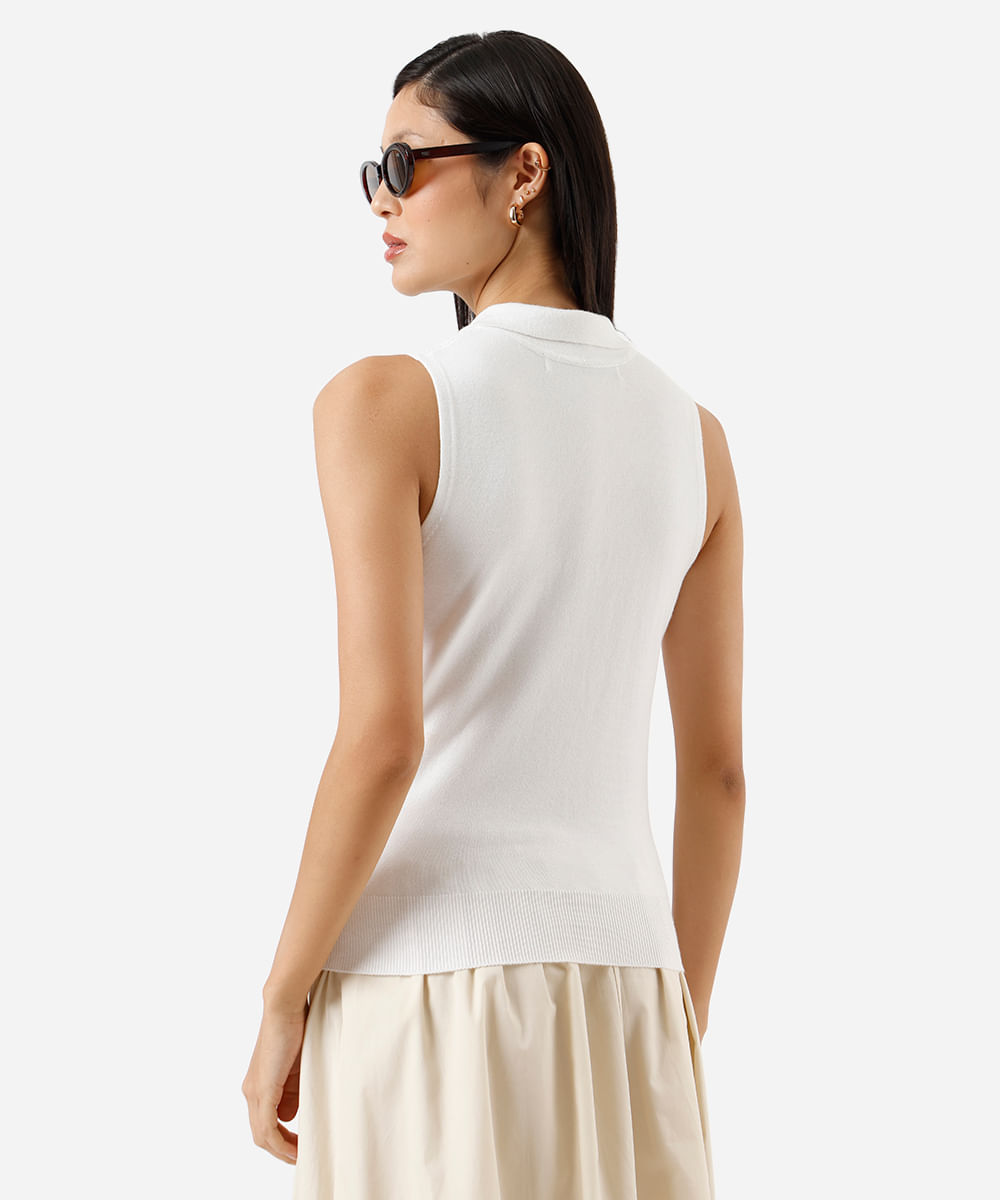 polo feminina de tricot com botões florais off white