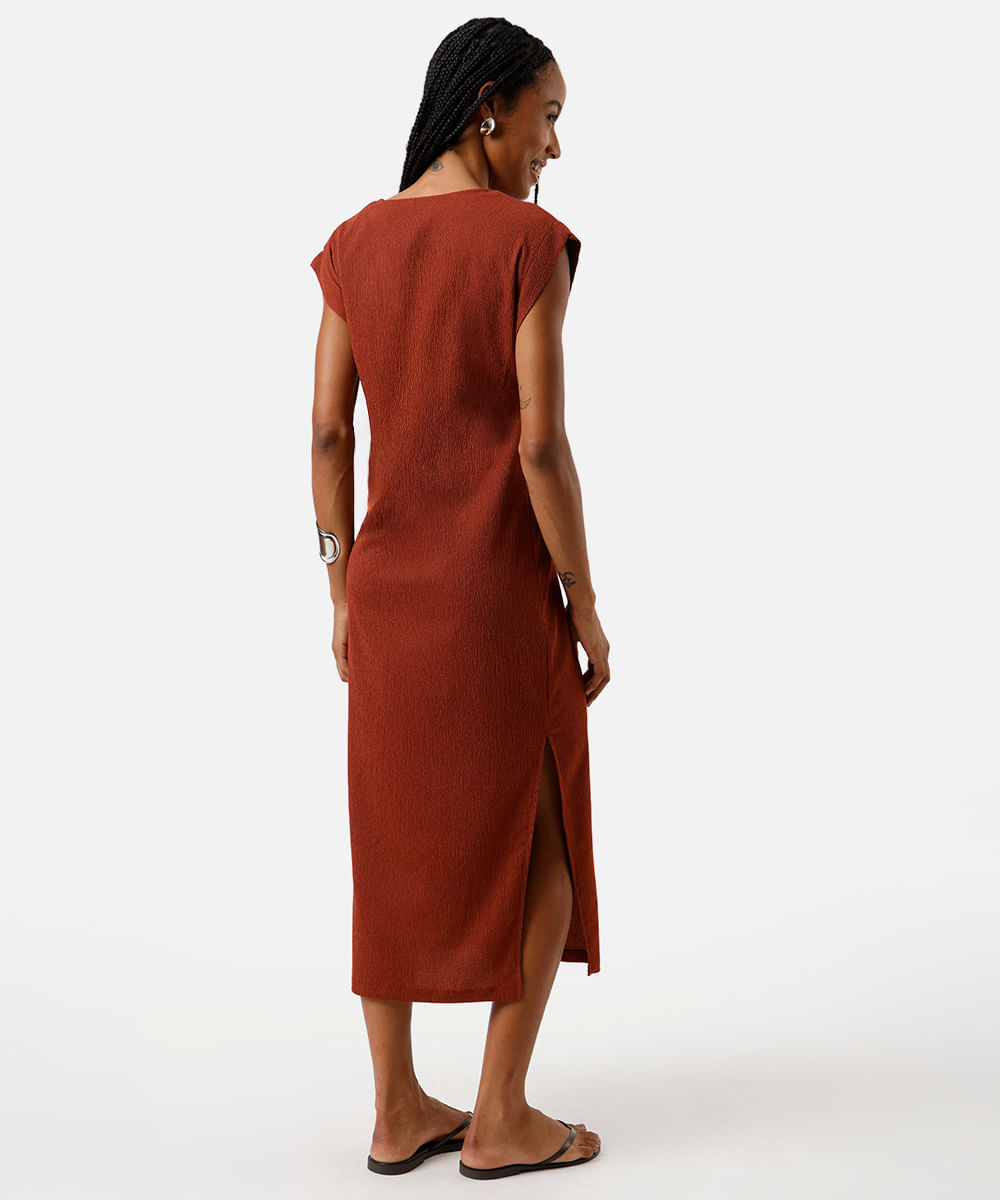 vestido midi muscle feminino com fendas texturizado básico marrom