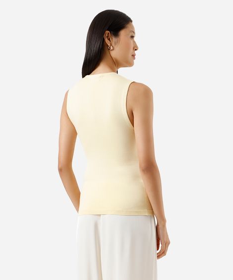 regata feminina de tricot com botões amarela