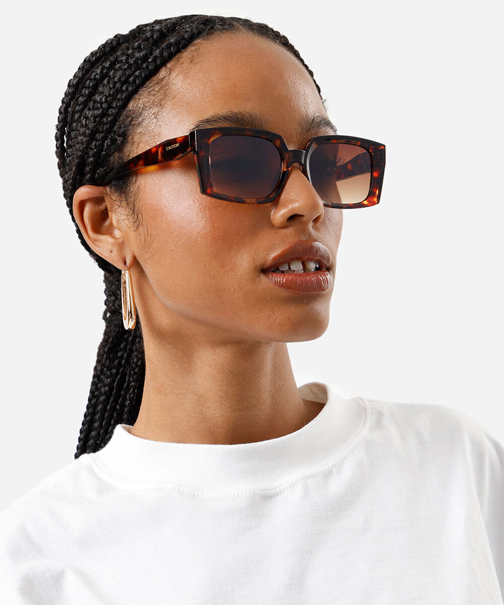 Oculos de sol quadrado feminino marrom