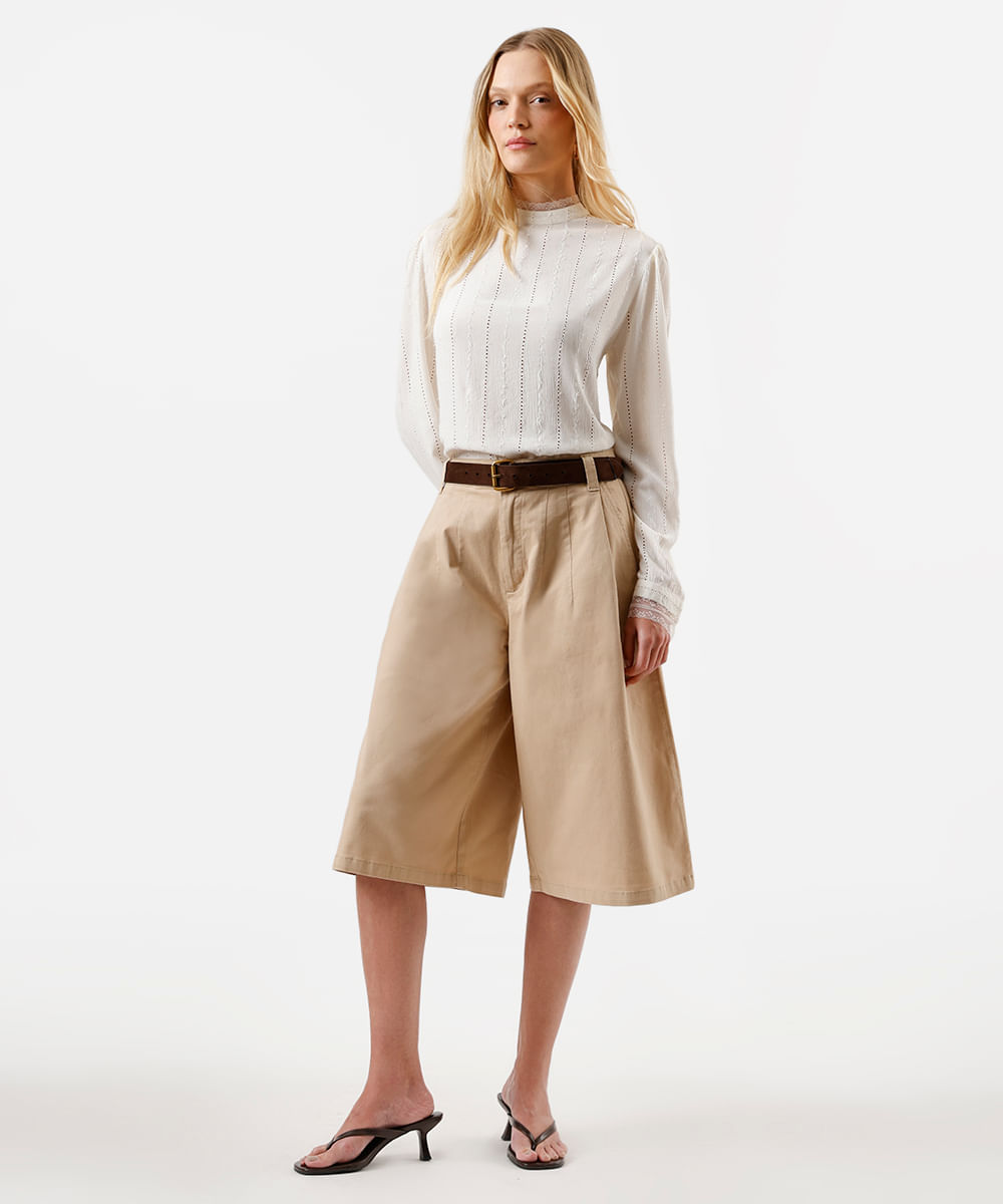 bermuda jorts feminina de sarja com pences bege