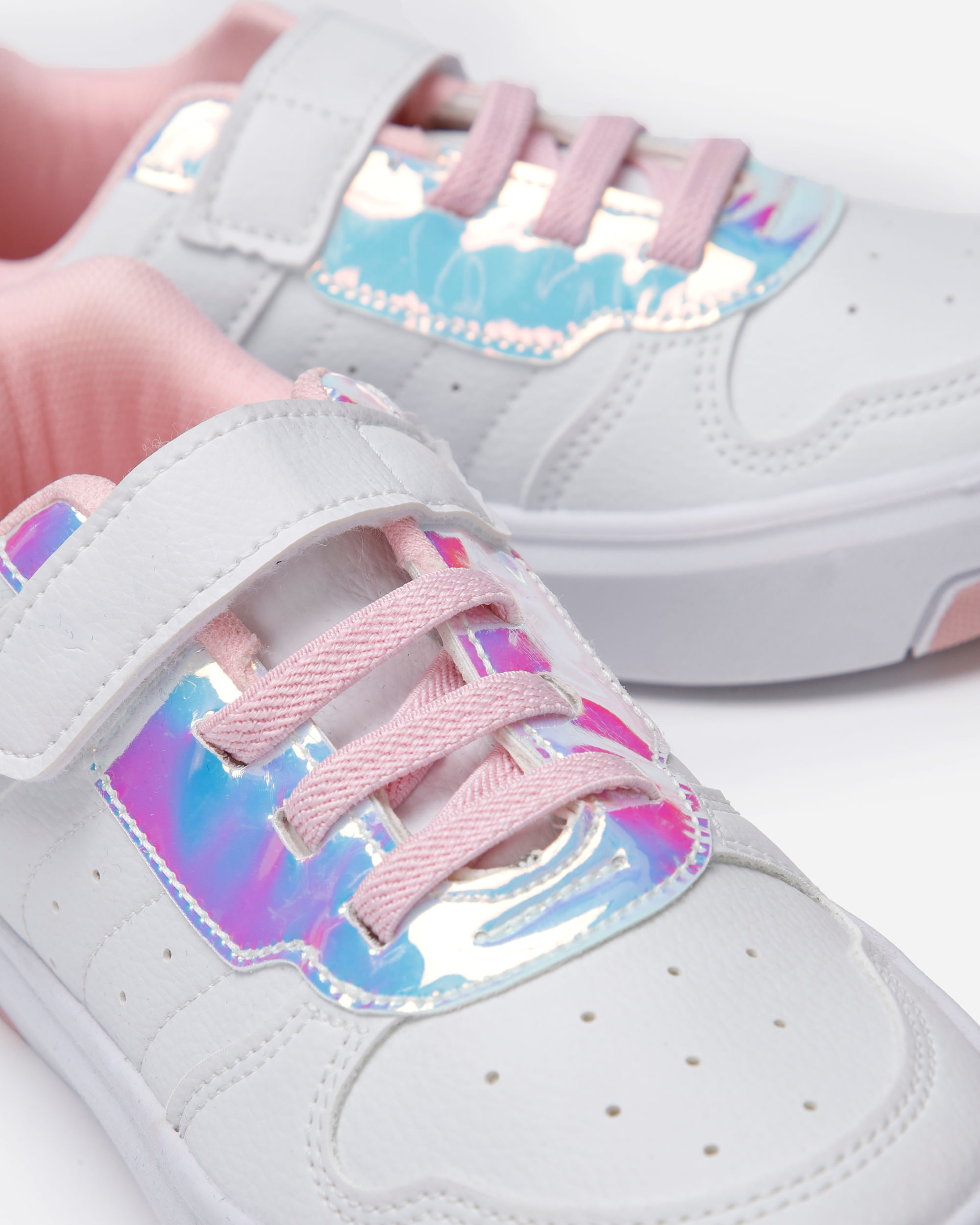 tênis infantil com recortes e velcro ace branco