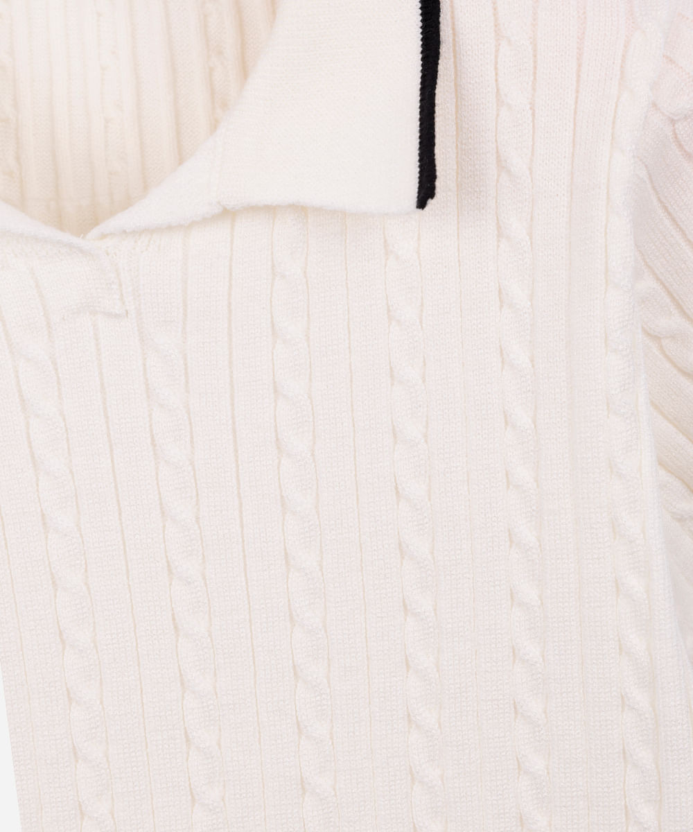 polo trico texturizada off white