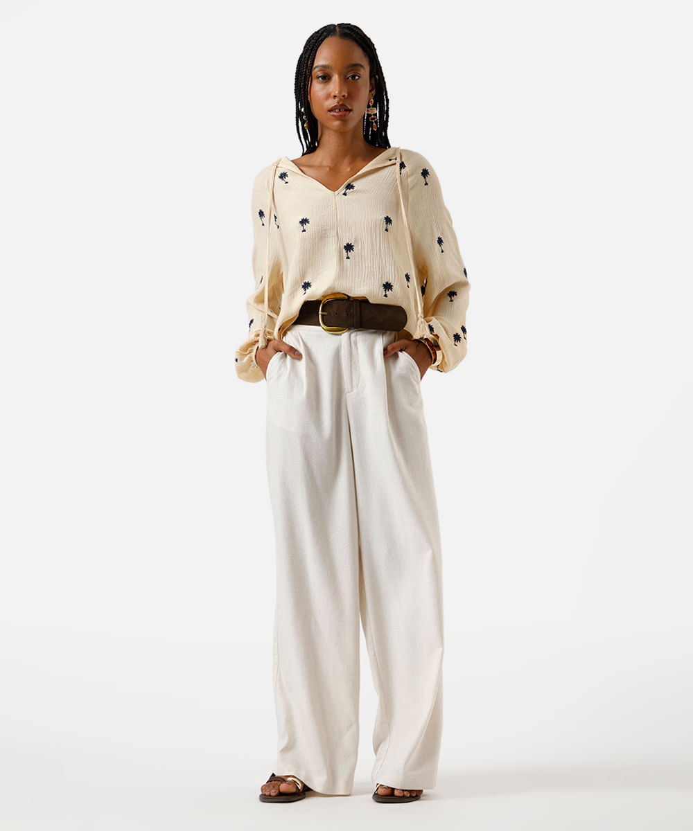 bata feminina com viscose bordado folhagens bege