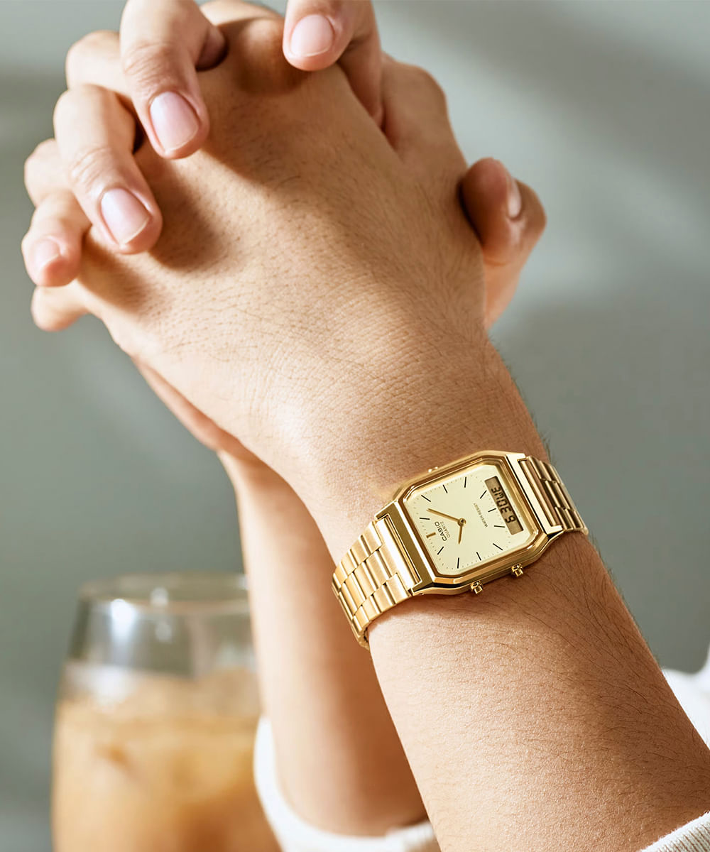 relógio feminino casio analógico digital aq 230ga 9dmq dourado