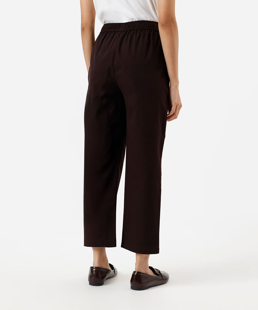 calça reta básica feminina de algodão marrom