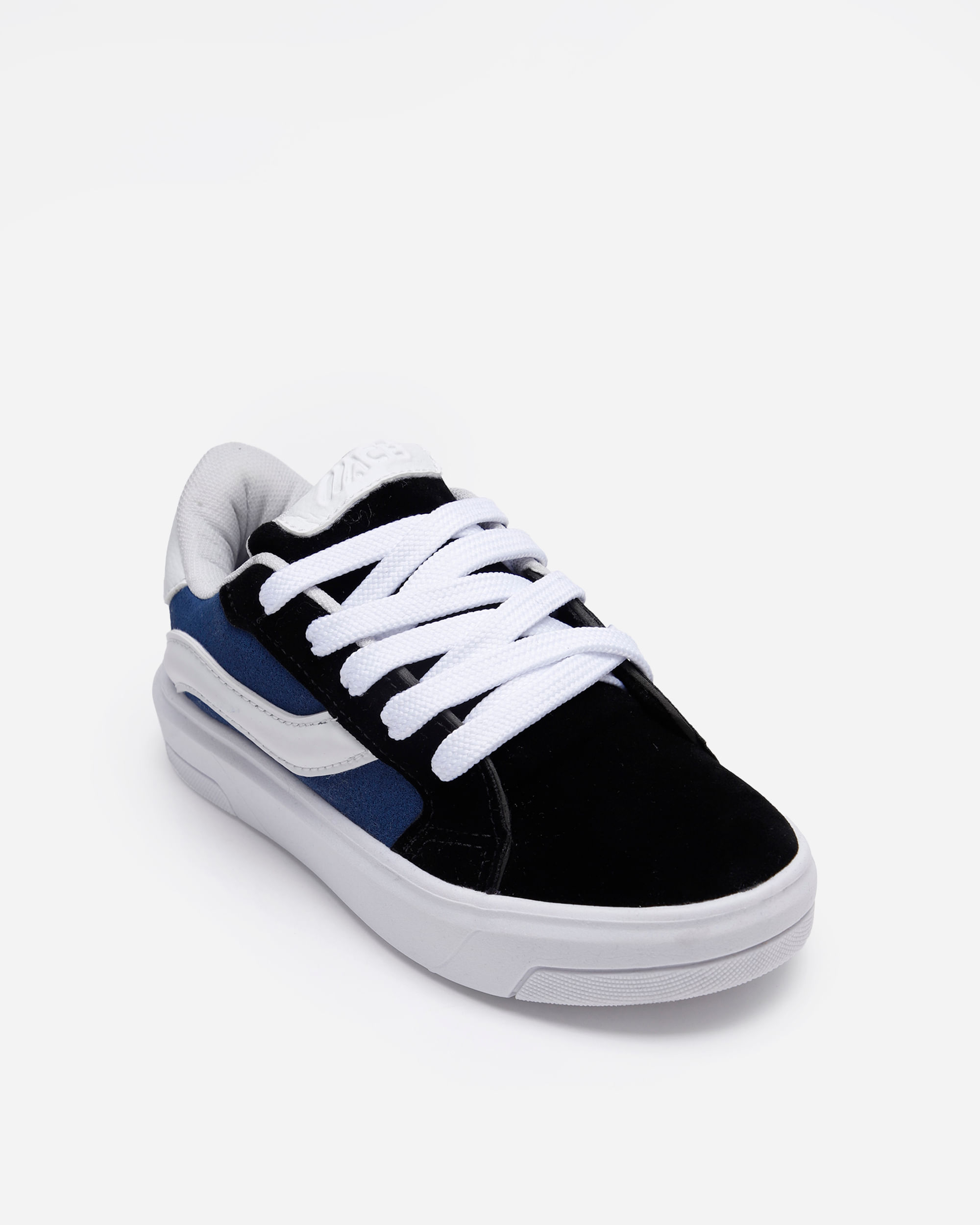 Tênis infantil com recortes azul