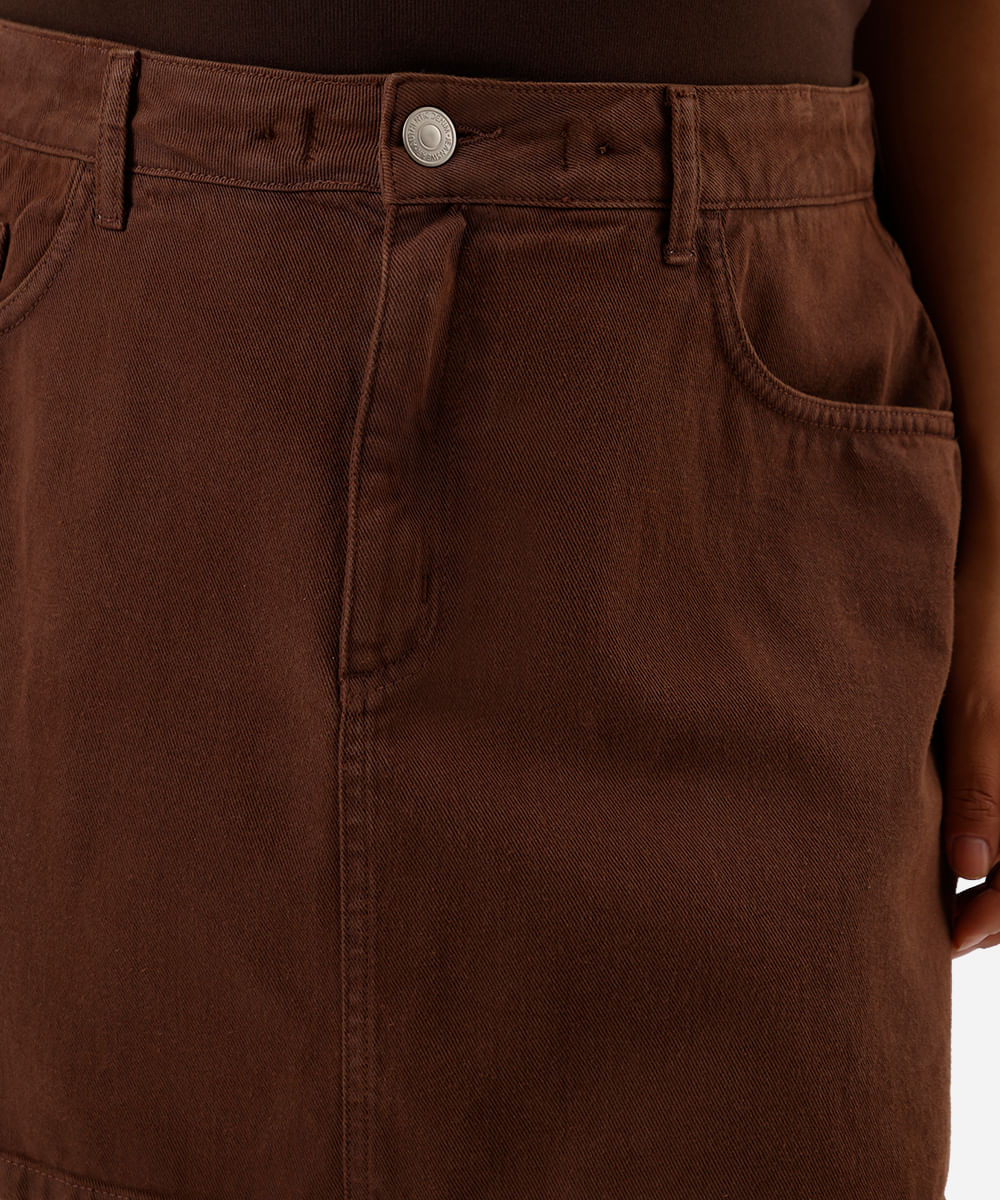 short saia feminino de sarja com fenda plus size marrom