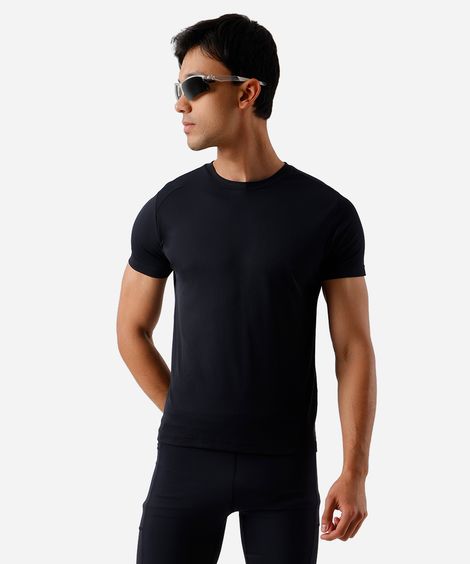 camiseta slim fit masculina de poliamida esportiva preta