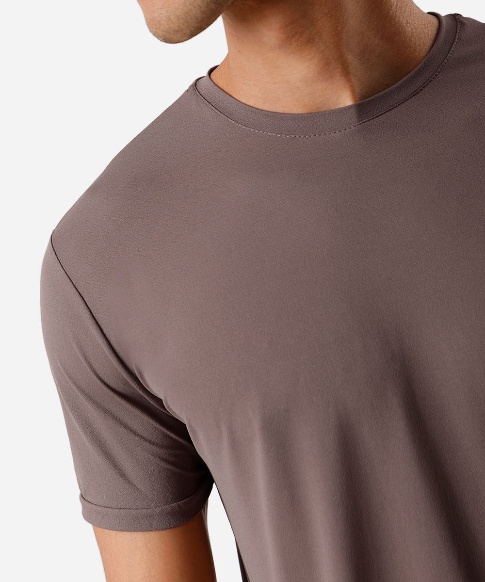 camiseta esportiva masculina de poliamida marrom