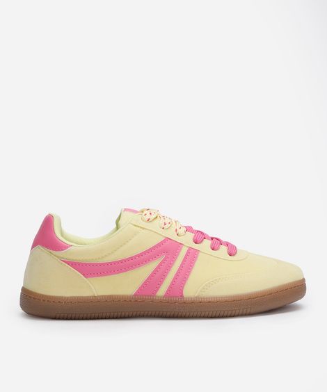 tênis bossa com recortes amarelo