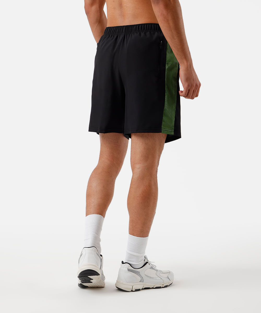 bermuda esportiva masculina com recorte lateral verde