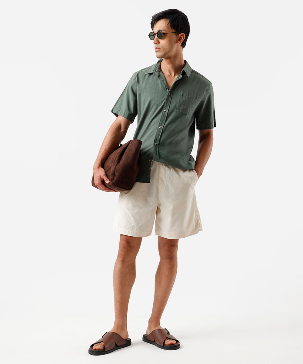 bermuda reta masculina cós elástico texturizada bege