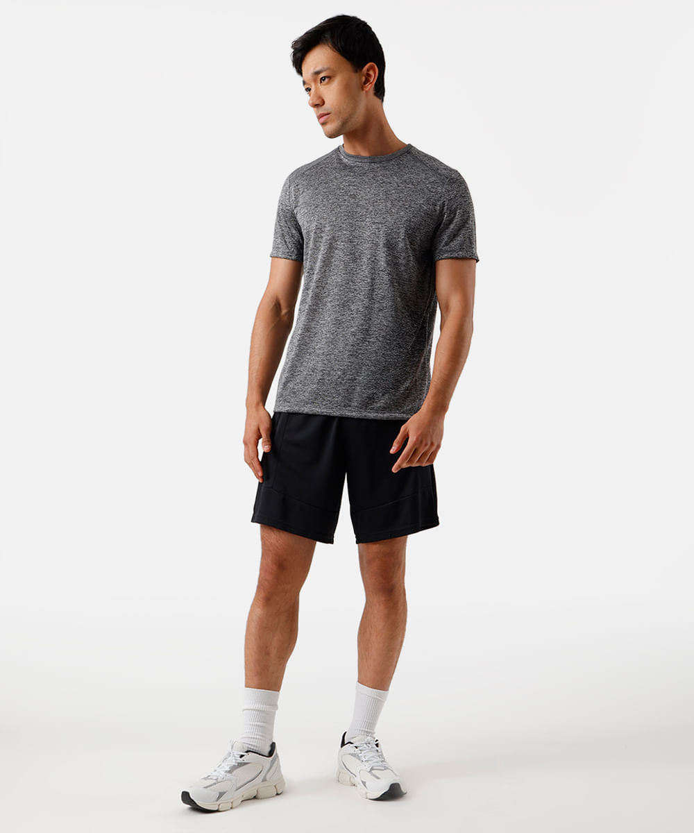 camiseta esportiva masculina com recorte cinza