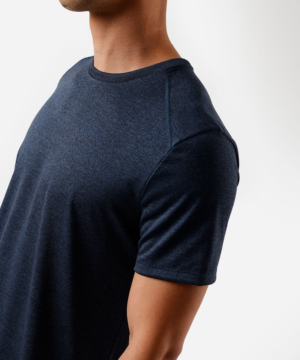 camiseta esportiva masculina com recorte azul