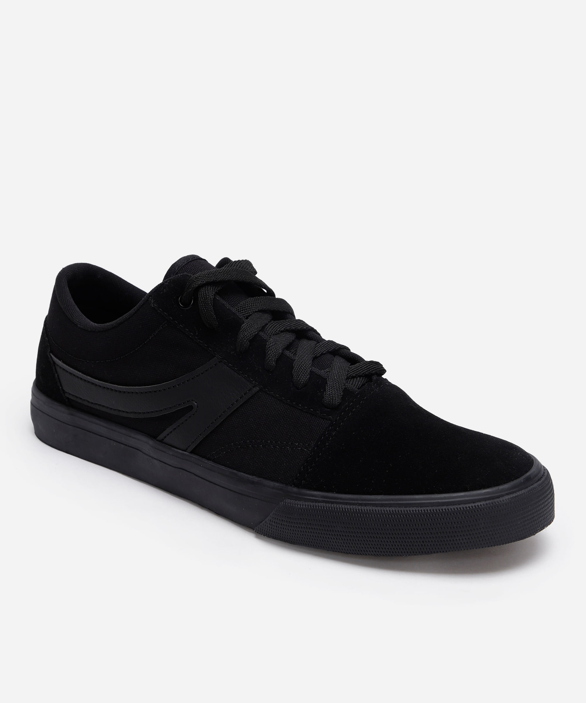 tênis casual com recorte preto